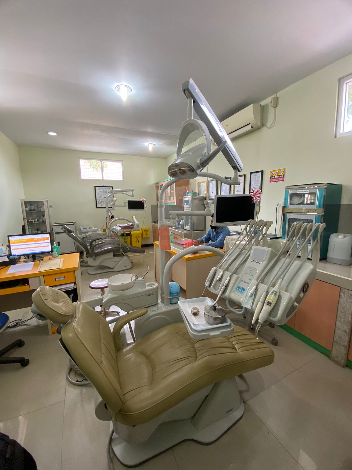 Klinik Gigi & Bedah Mulut